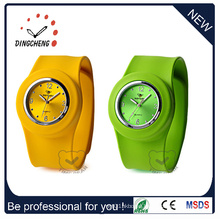 Fashion Promotion Cheap Sport Ladies Bracelet Slap Silicone Watch (DC-101)